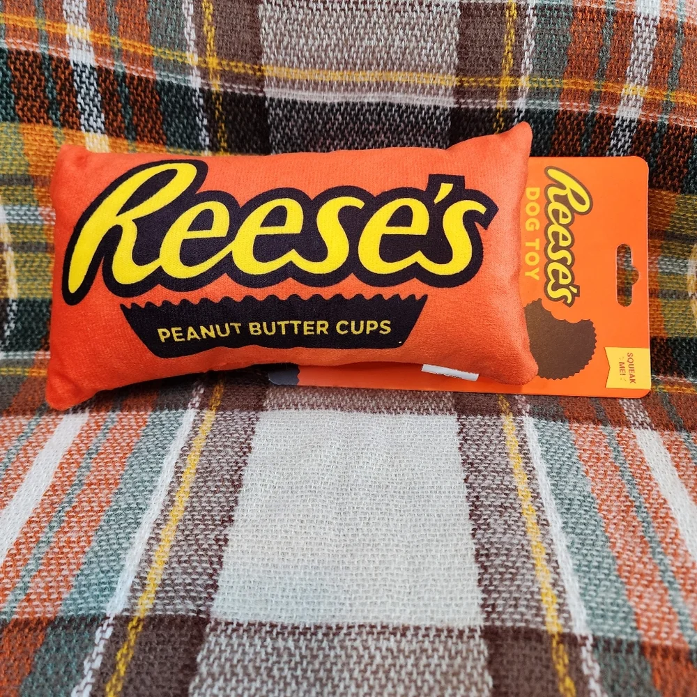 Set of 3 Candy Squeaking Dog Toys: Reeses and Hershey's  Bar and Kisses. NWT.